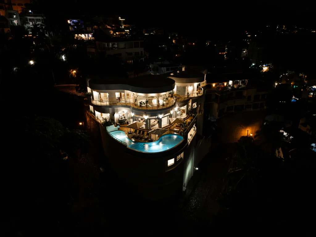 A place to spend Christmas beach vacations, there is picture of Casa Pakaat